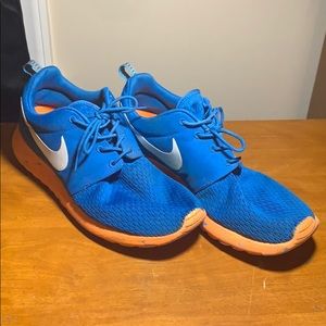Nikes Blue Running shoes